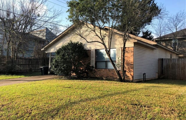 2108 Crest - 2108 Crest Street, College Station, TX 77840