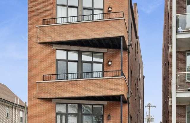2438 N Clybourn Avenue - 2438 North Clybourn Avenue, Chicago, IL 60614 2438 N Clybourn Avenue - 2438 North Clybourn Avenue, Chicago, IL 60614