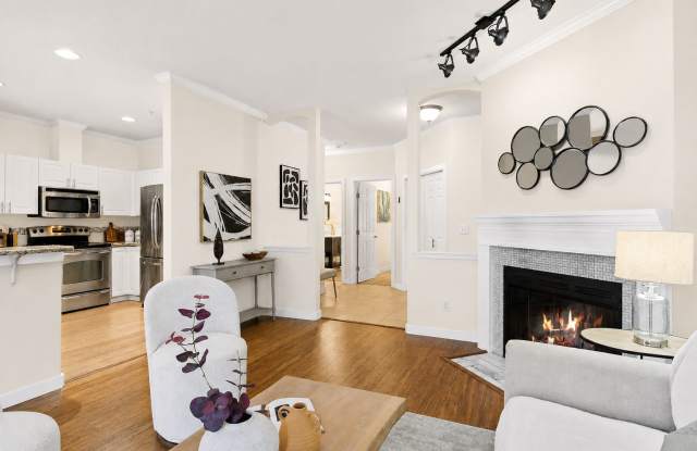 18505 Southeast Newport Way Gallery 2