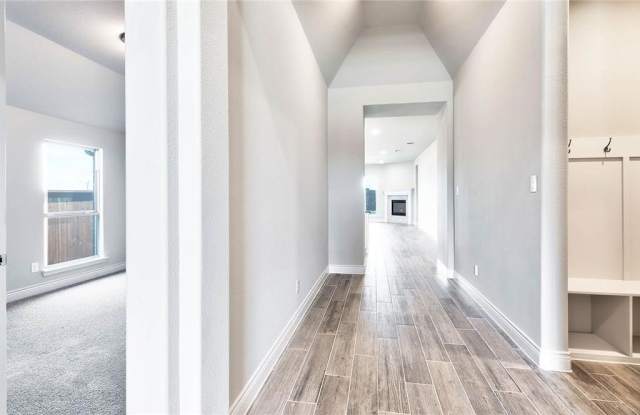 1730 Holmwood Drive Gallery 2