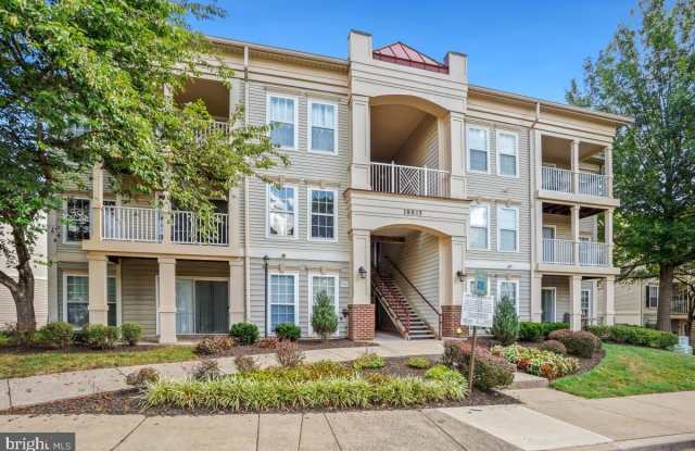18815 SPARKLING WATER DRIVE photos photos