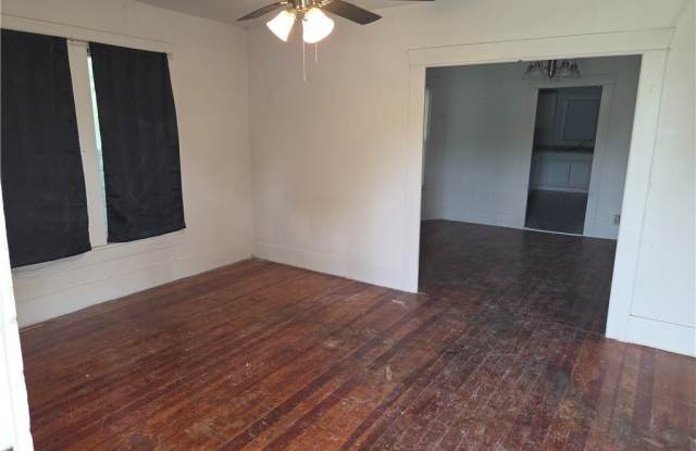 1219 S 10th Street Gallery 2