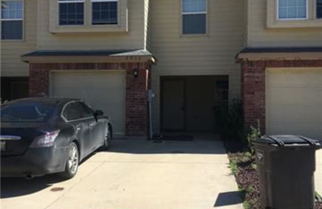 4036 Vista Mar Drive - 4036 Vista Mar Drive, Fort Worth, TX 76040