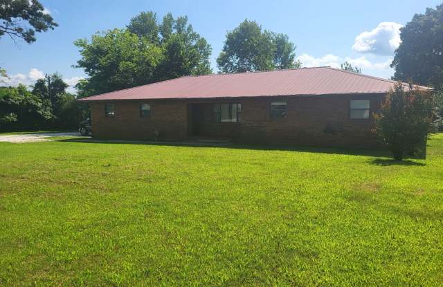 Move-in Ready!  3-Bed, 2-Bath Farmington Home.  Fenced-in backyard + 2x Car Garage photos photos