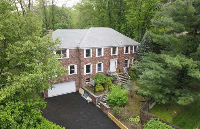 70 Johnson Court - 70 Johnson Court, Closter, NJ 07624 70 Johnson Court - 70 Johnson Court, Closter, NJ 07624