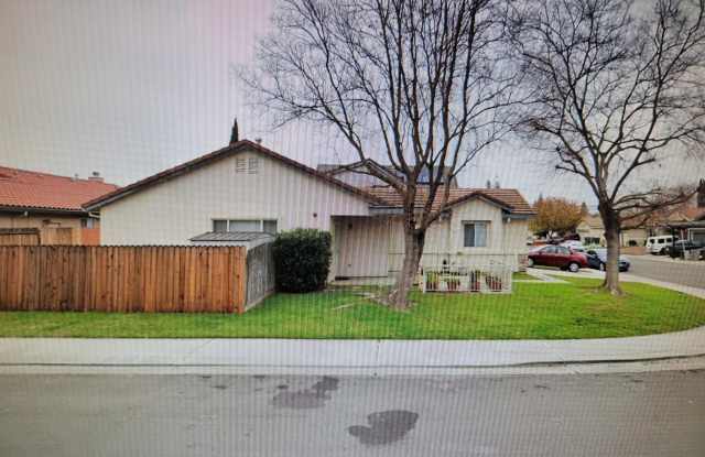 965 Lusk Dr photos photos