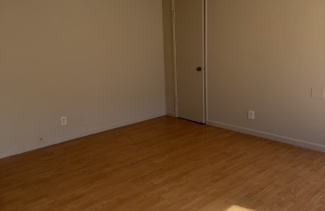 609 S 21st St Gallery 4