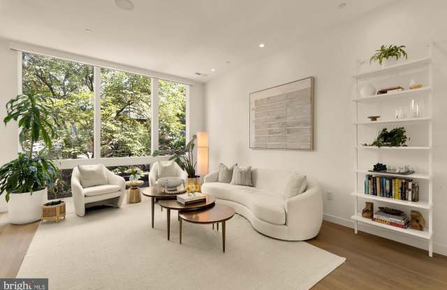 1539 6TH Street NW Gallery 4
