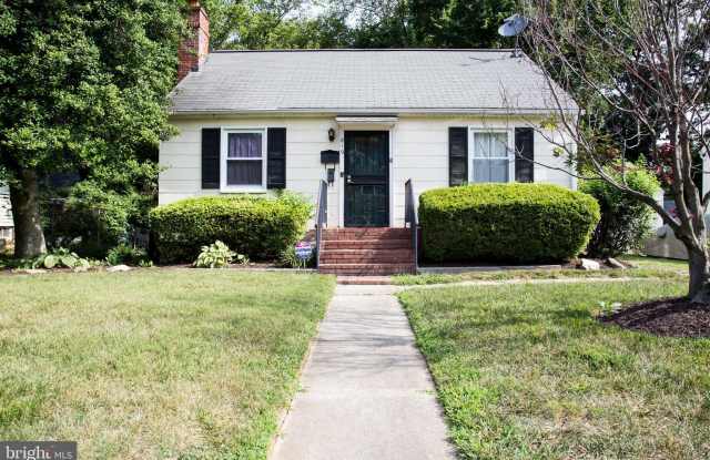 819 HERON DRIVE photos photos