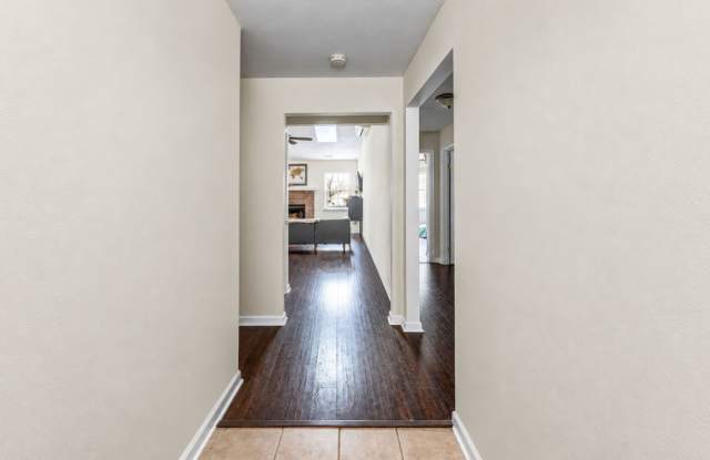 3 Bed 2 Bath Single Family in Virginia Beach Gallery 3