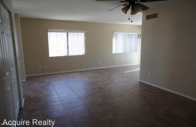 12711 W Sharon Dr Gallery 3