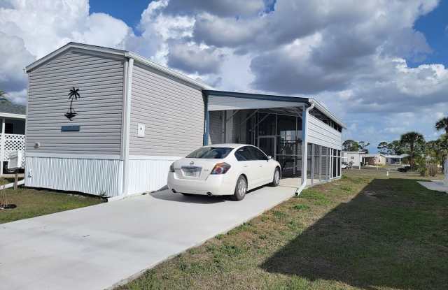 5700 HOLIDAY PARK BOULEVARD photos photos