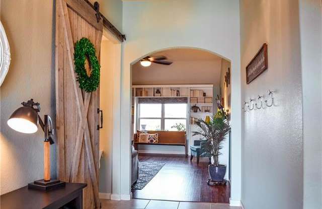 1420 Macnab Drive Gallery 3