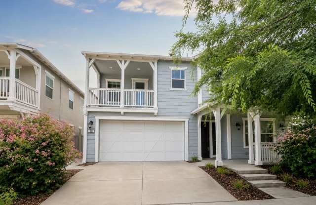 Gorgeous 4 Bedroom Model Home in the Cannery - 1066 Forbes Lane, Davis, CA 95616