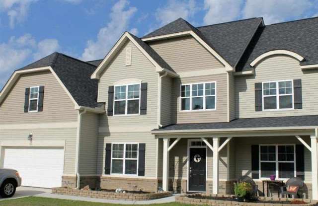 Come see this 5 bedroom, 3 bath home in Carolina Forest! - 100 Old Stone, Jacksonville, NC 28546
