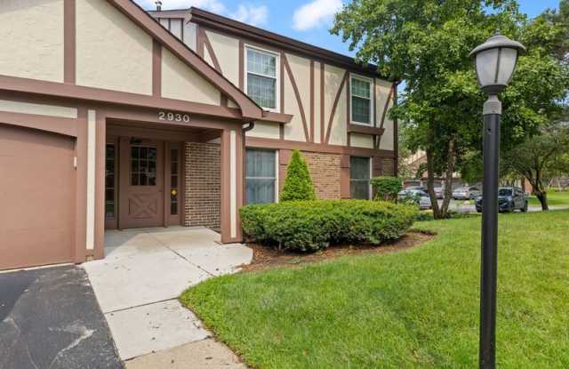 2930 Northampton Dr photos photos