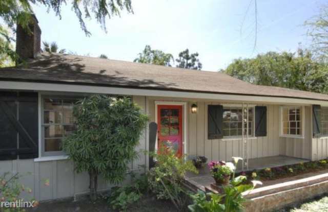 8634 Sunnyslope Drive Gallery 2