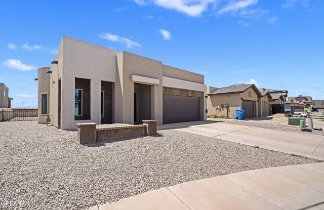 932 Texas Madrone Drive Gallery 3