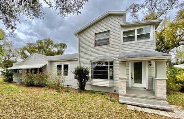 2305 ILLINOIS STREET - 2305 Illinois Street, Orlando, FL 32803