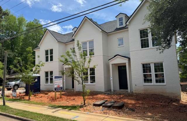 Glenwood Townhomes Unit #102 Gallery 1