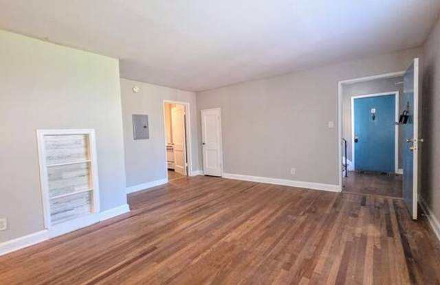 601 Seminole Avenue Northeast photos photos