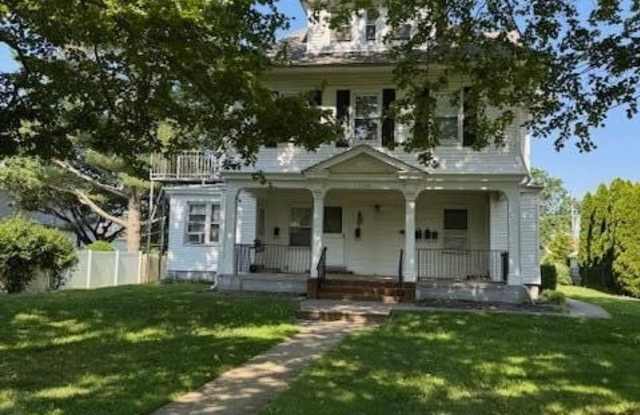 1109 Lincoln Court photos photos