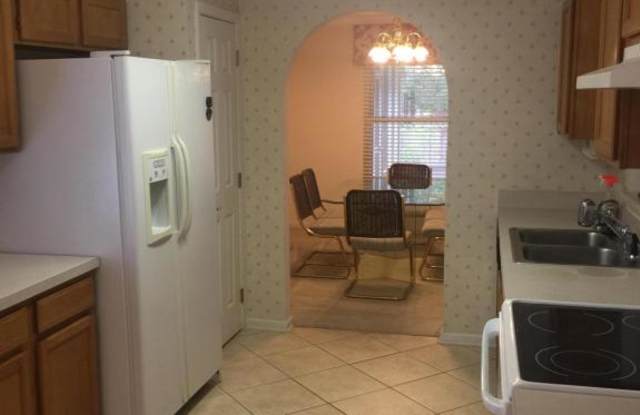 1715 Sprin Star Court Gallery 3