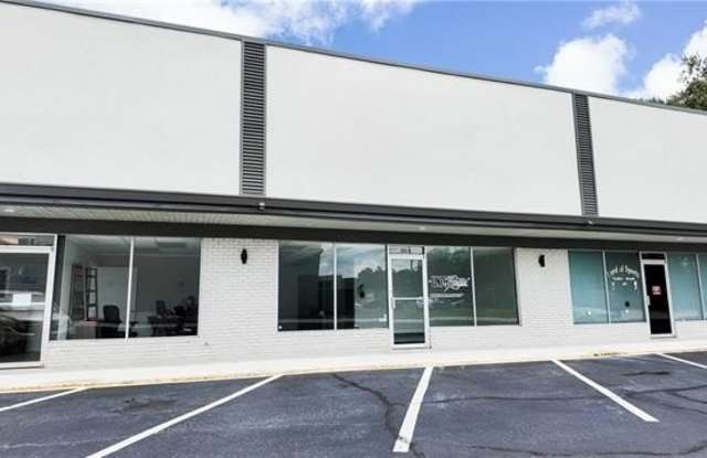 1665 SW RAILROAD Avenue Gallery 3