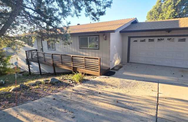 Home with Views, Garage and a Flexible Living Space Gallery 1