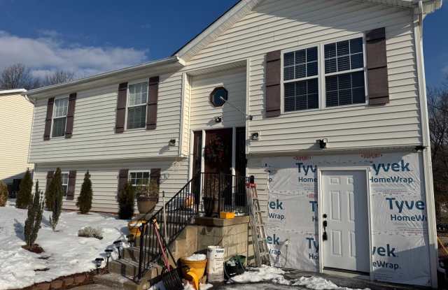94 LONGWOOD DRIVE photos photos