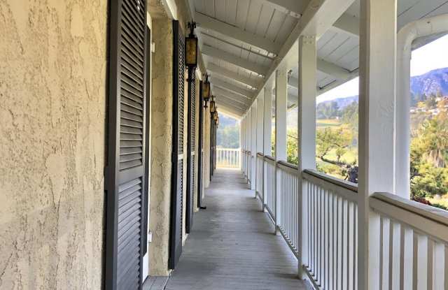 444 Meadowview Drive Gallery 4
