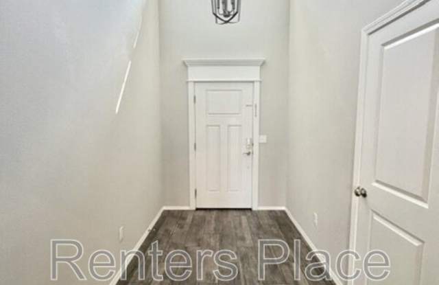 1422 E Utica Pl Gallery 2