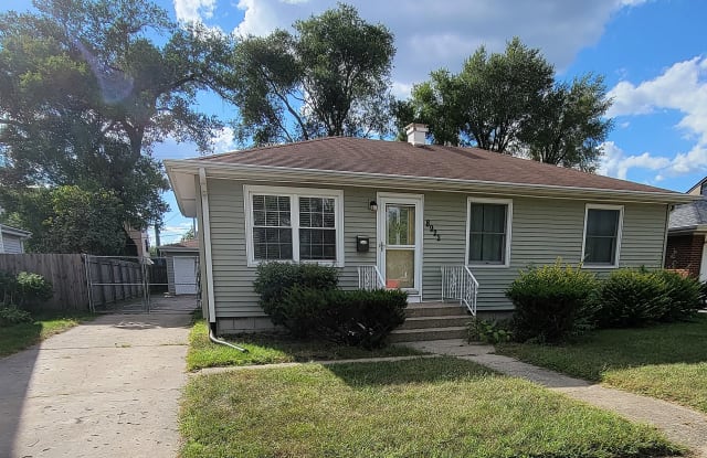 8922 Schneider Avenue Gallery 2