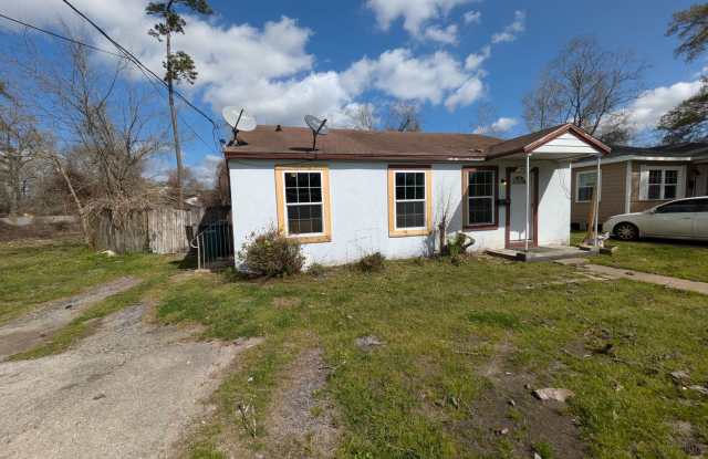 2430 Primrose St., Beaumont, TX 77703 photos photos