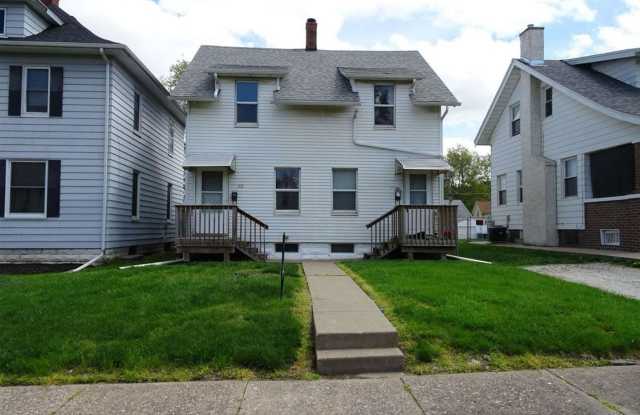 2 Bedroom Duplex in Moline - 418 39th Street, Moline, IL 61265