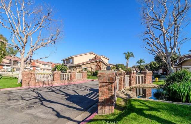 7802 Bayport Drive Gallery 3