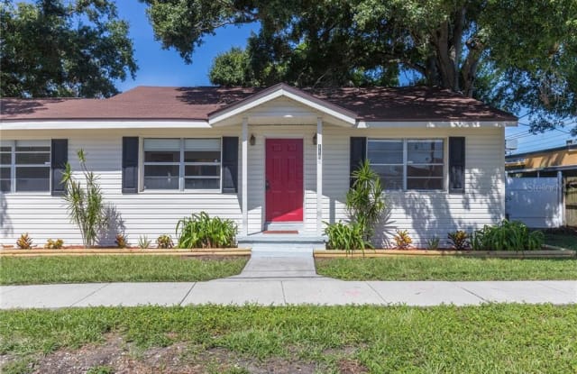 116 N DUNCAN AVENUE - 116 North Duncan Avenue, Clearwater, FL 33755