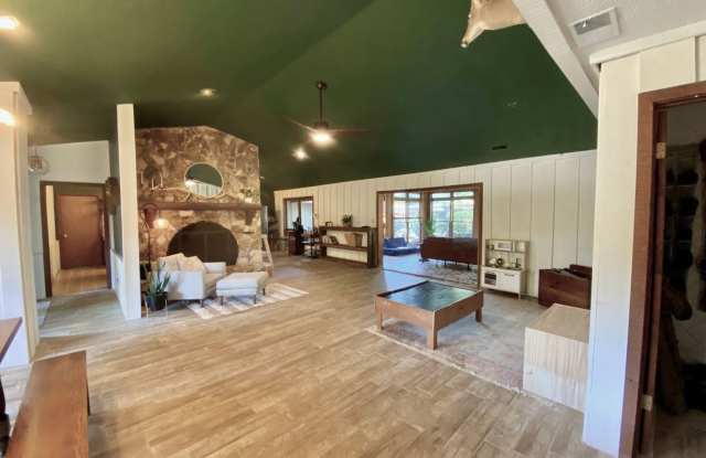 118 Brockman Drive Gallery 3