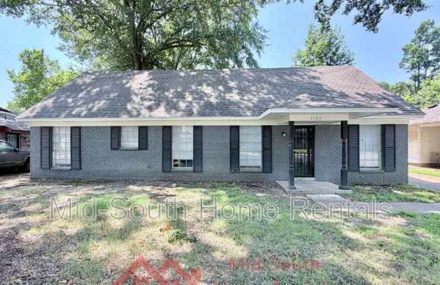 1733 Gowan Dr photos photos
