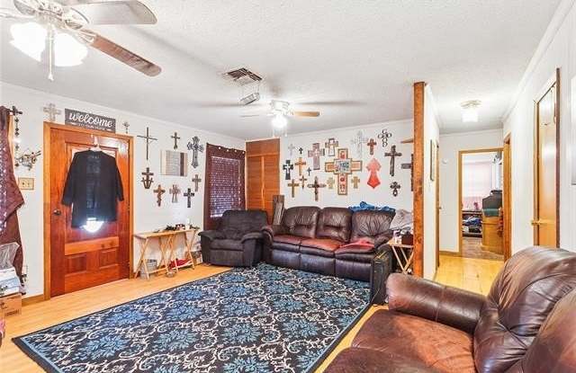 129 JACQUELINE Drive Gallery 3