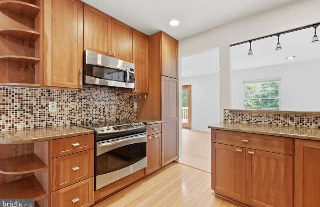 1110 MOOREFIELD CREEK Road SW Gallery 1