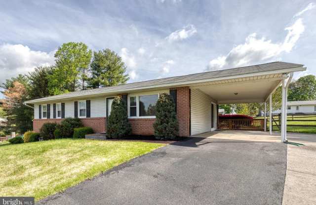 Beautiful 3bd 3bth single family ranch style home in Sykesville photos photos
