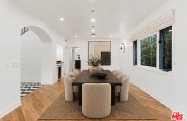 1200 North Doheny Drive Gallery 2