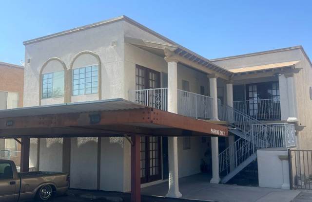 FULLY REMODELED 1 BED. APT. / AVAILABLE FOR SELF VIEWING! photos photos