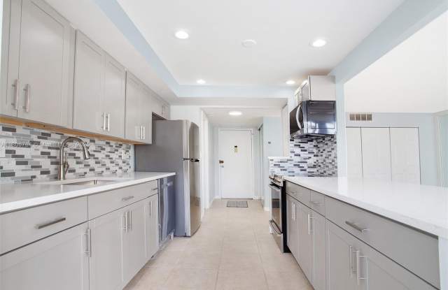 601 Three Islands Blvd photos photos