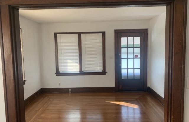 4515 Ashland Avenue Gallery 1