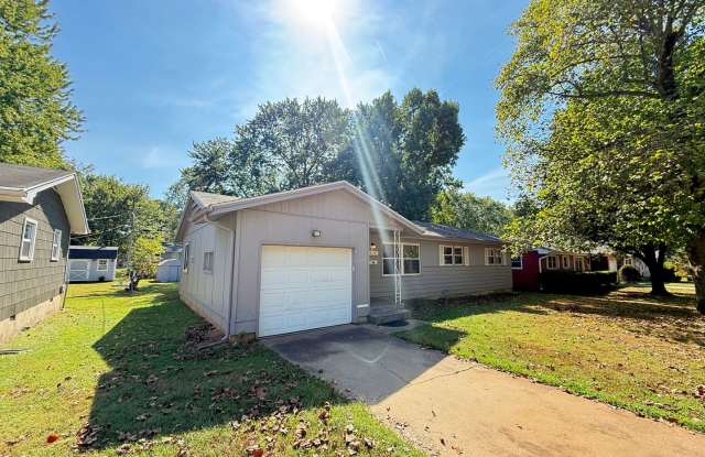 4 Bed 2 Bath Springfield, MO Gallery 3