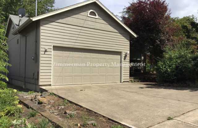 Wonderful 3 bedroom 2 bathroom home Gallery 1