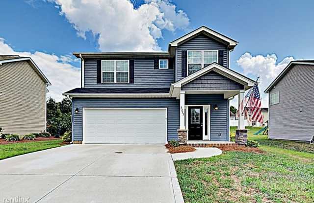 8253 Chilkoot Lane Gallery 2