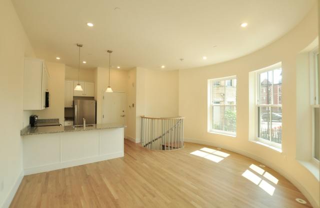 Beautiful 3 bedroom available 9/1 photos photos